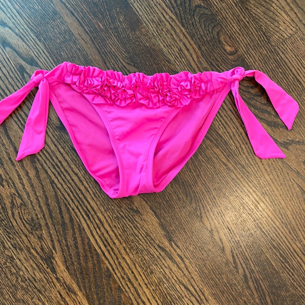 NWOT Kenneth‎ Cole super cute bikini bottoms!